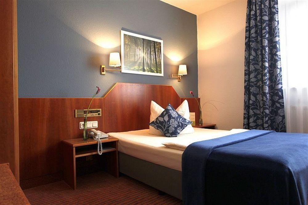 Kleefelder Hof Hotel Hannover Exterior photo