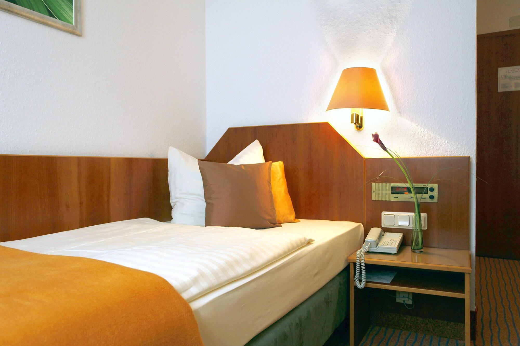 Kleefelder Hof Hotel Hannover Exterior photo